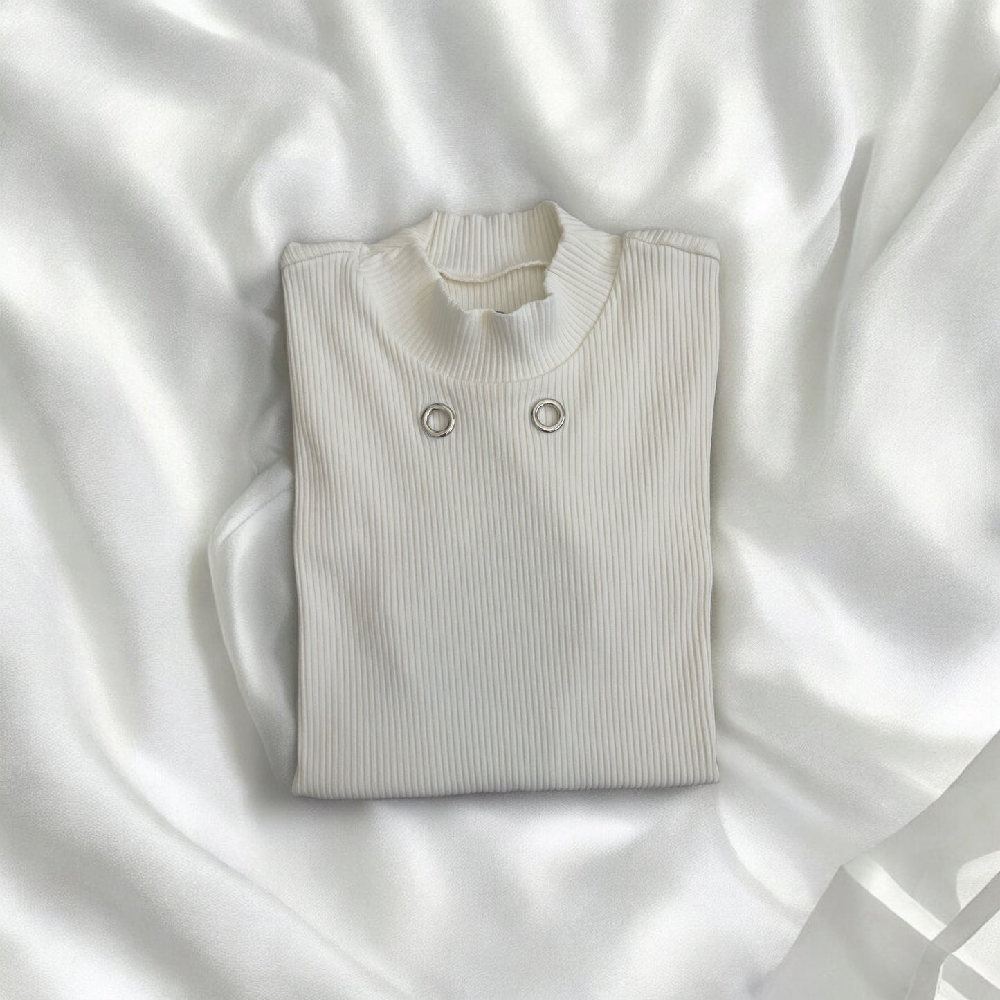AMADO Necklace-Enhanced Short Sleeve Shirt