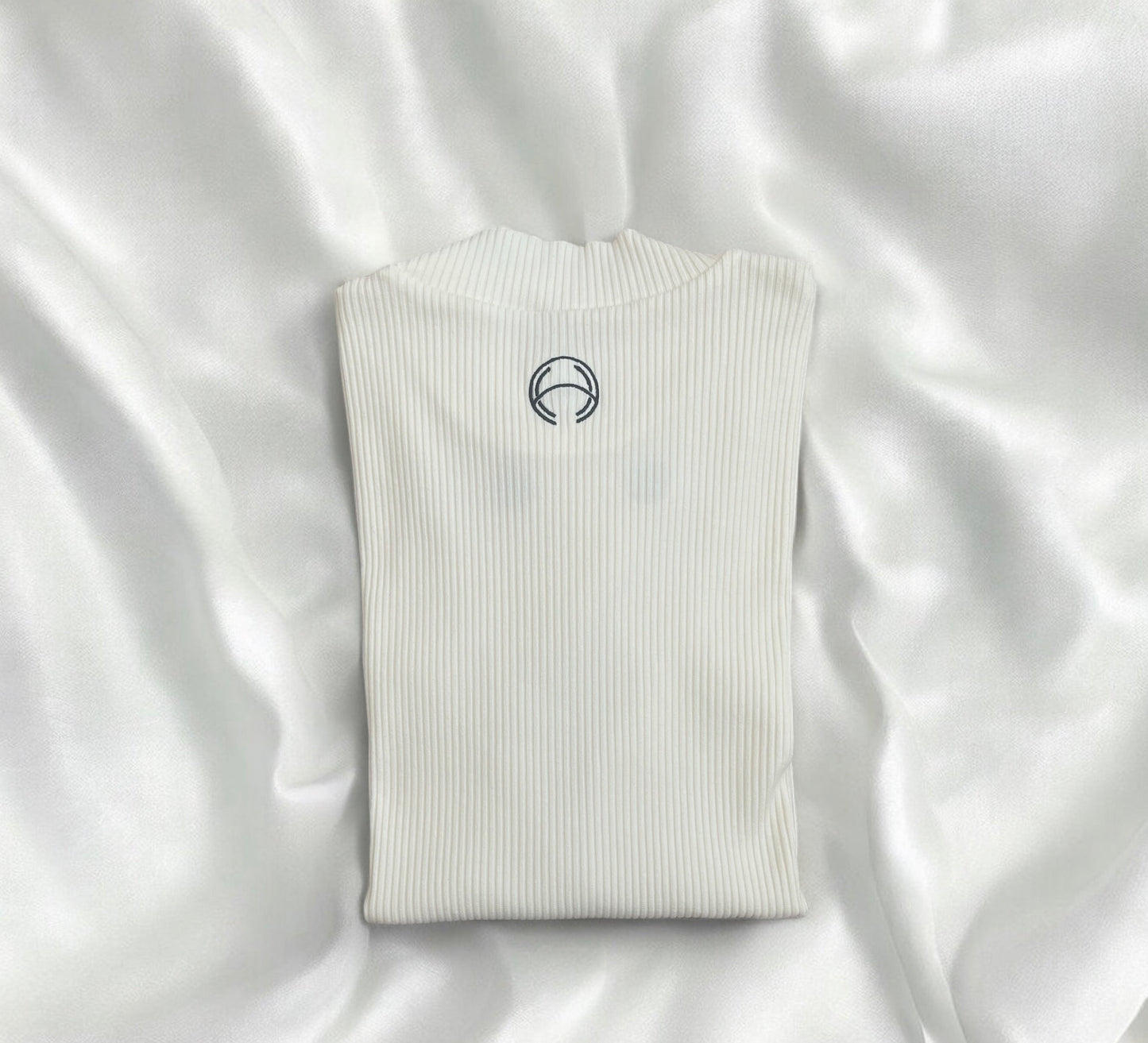 AMADO Necklace-Enhanced Short Sleeve Shirt